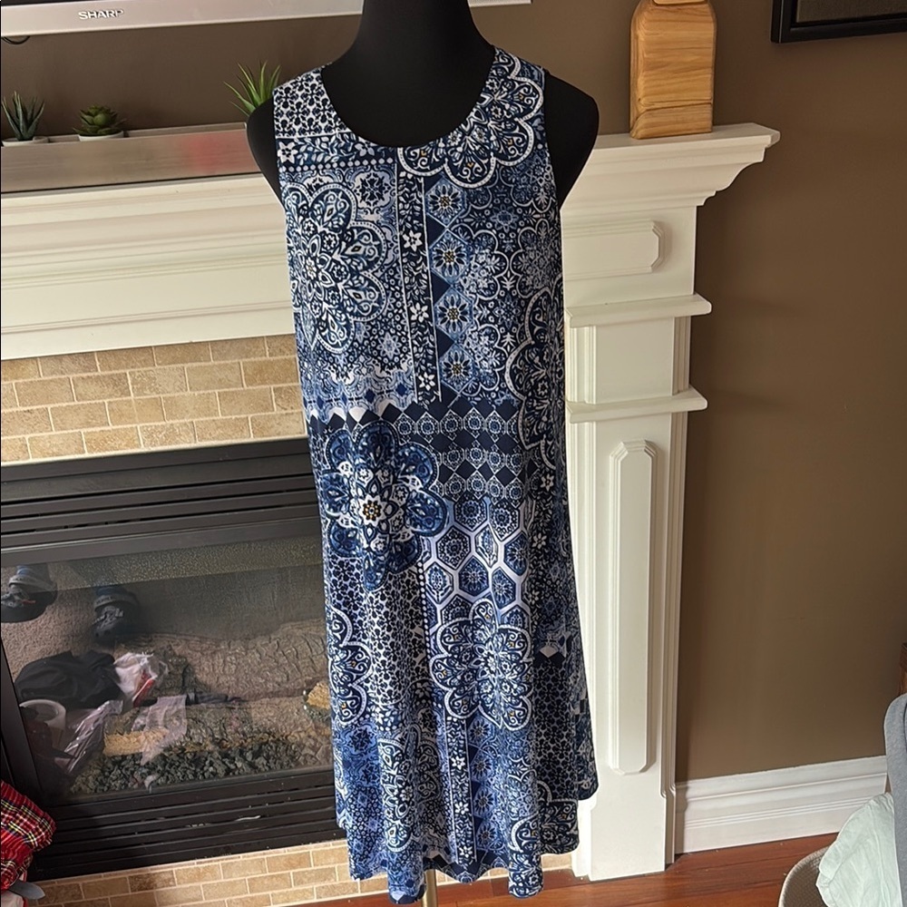 Anne Klein Blue Patterned Sleeveless Dress size 12